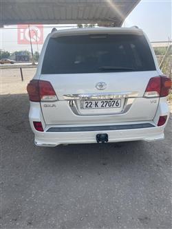 تۆیۆتا لاند کروزەر